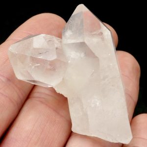 Clear Quartz Crystal Cluster 4.5cm Q01 5 close up